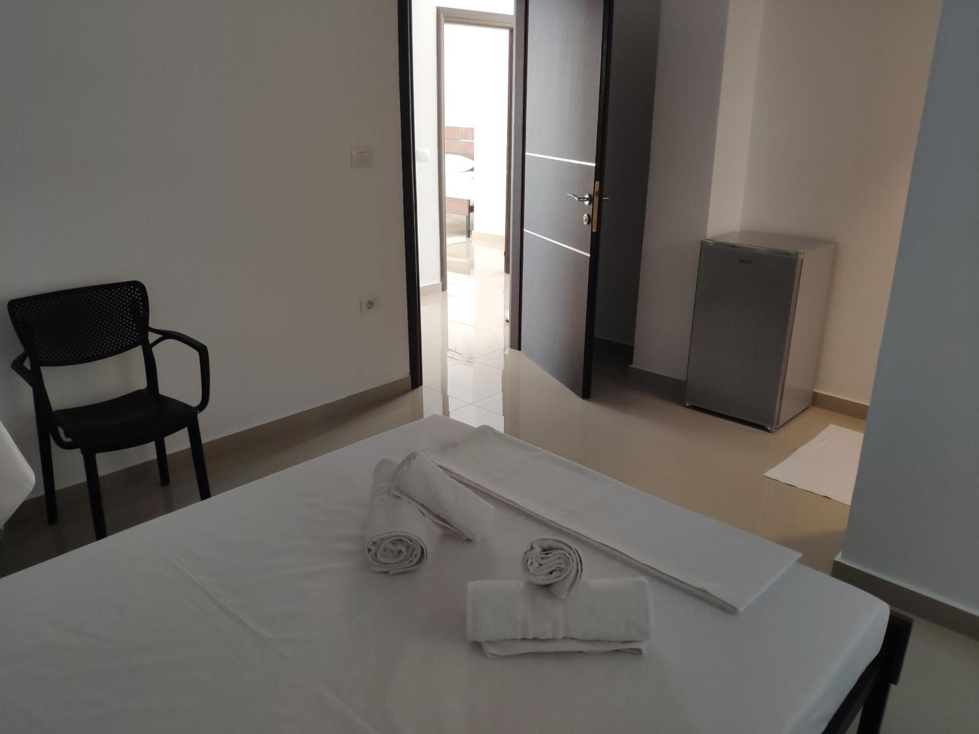 Kolagji Rooms Лукове Экстерьер фото