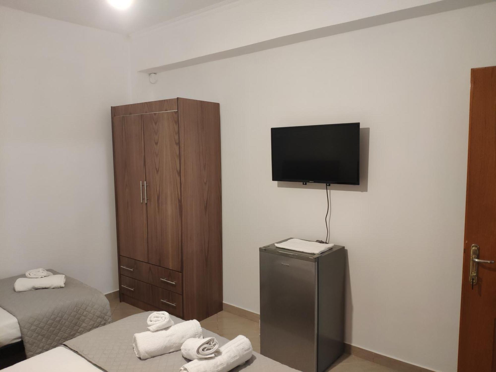 Kolagji Rooms Лукове Экстерьер фото